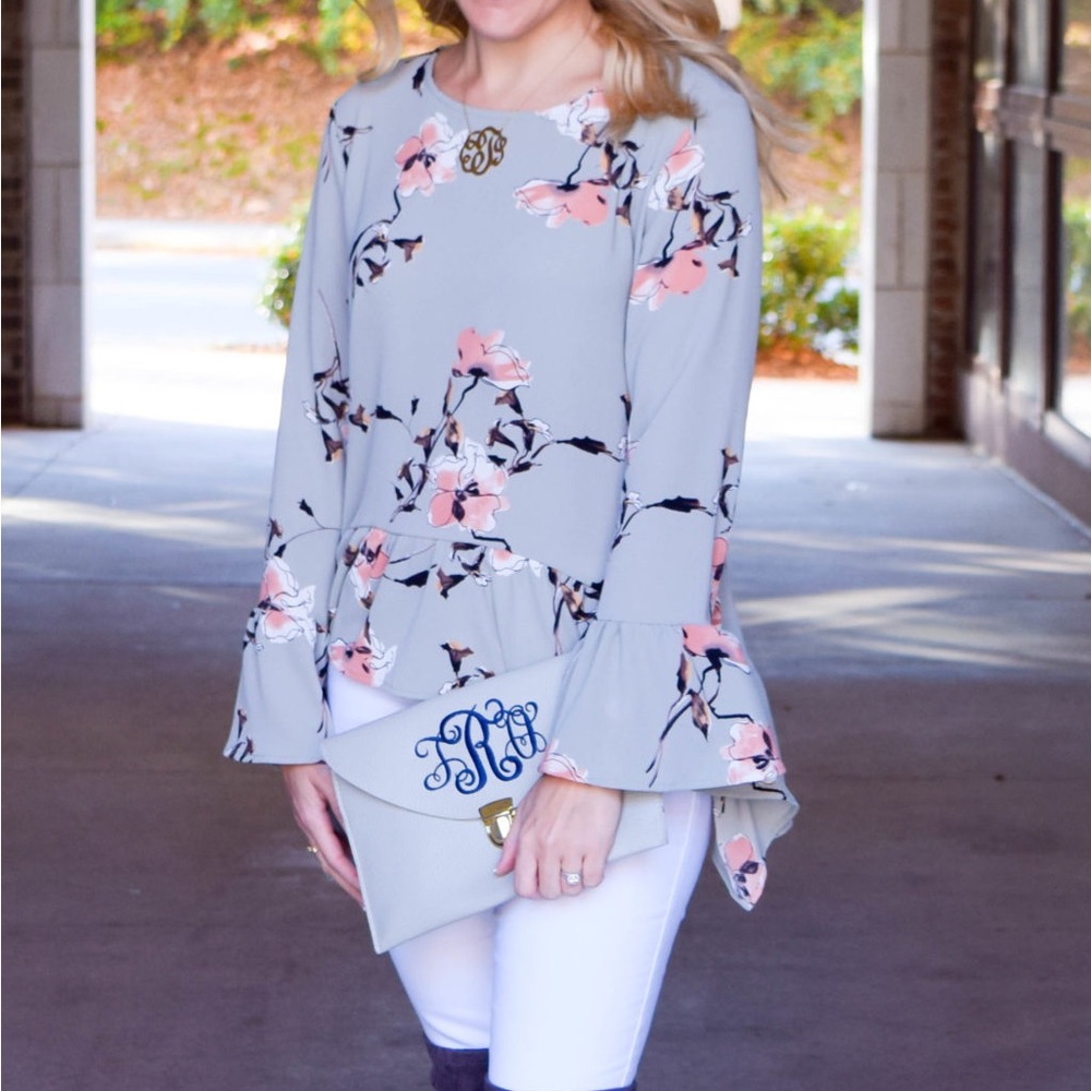 Gibson Ruffle Asymmetrical Blouse in Gray Floral Size Small
